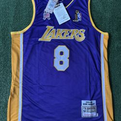 Vintage Lakers Kobe Bryant 8 