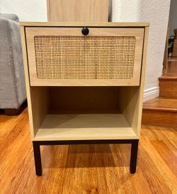 Set of nightstands