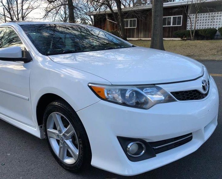 Very Nice 2010 Toyota Camry FWDWheels