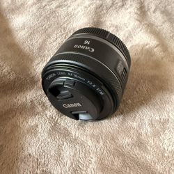 Canon Lense RF 16mm F2.8 STM