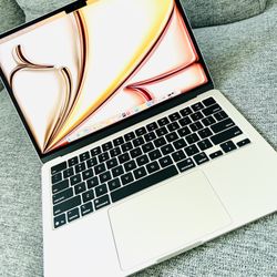 Apple MacBook Air 13-inch M4 Chip! 512GB, 16GB, Upgrade 10cpu/10gpu! 16 Core New Engine!! Apple Warranty Till 6/2026!! Brand New Just Open! 