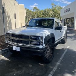 Chevy Silverado 1(contact info removed) 5.7
