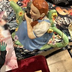 Dorthy Wizard Of Oz Glass Tea Pot
