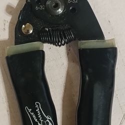 Rack-A-Tiers Wire Strippers