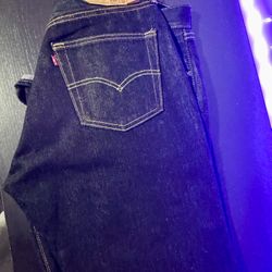 Levis