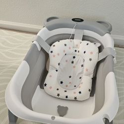 Baby Bath Tub, Play Mat and Adjustable Vibrating Rocker