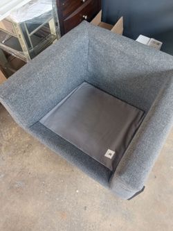 Like new condition Gray chair
