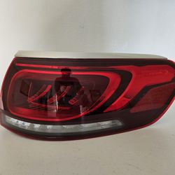 2020 MERCEDES-BENZ GLE Rear Right Taillight A1(contact info removed)07  OEM
