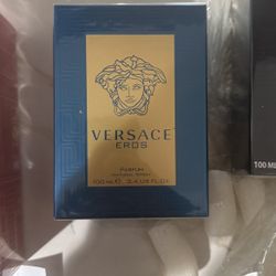 Versace 