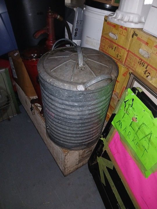 Igloo Metal Ice Cooler