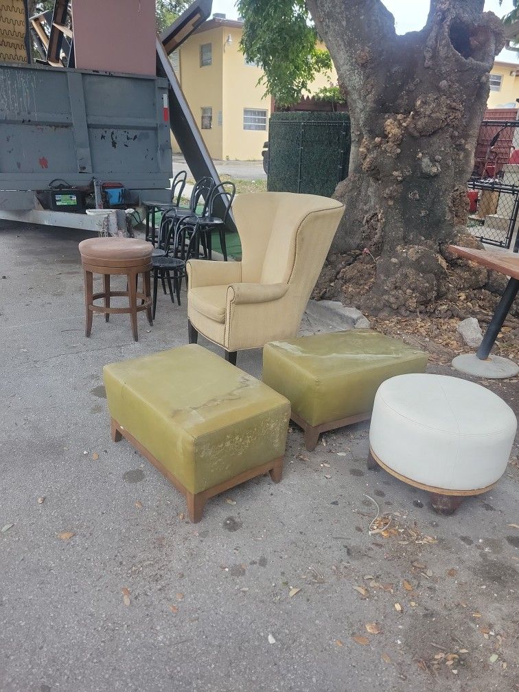 Free Furniture