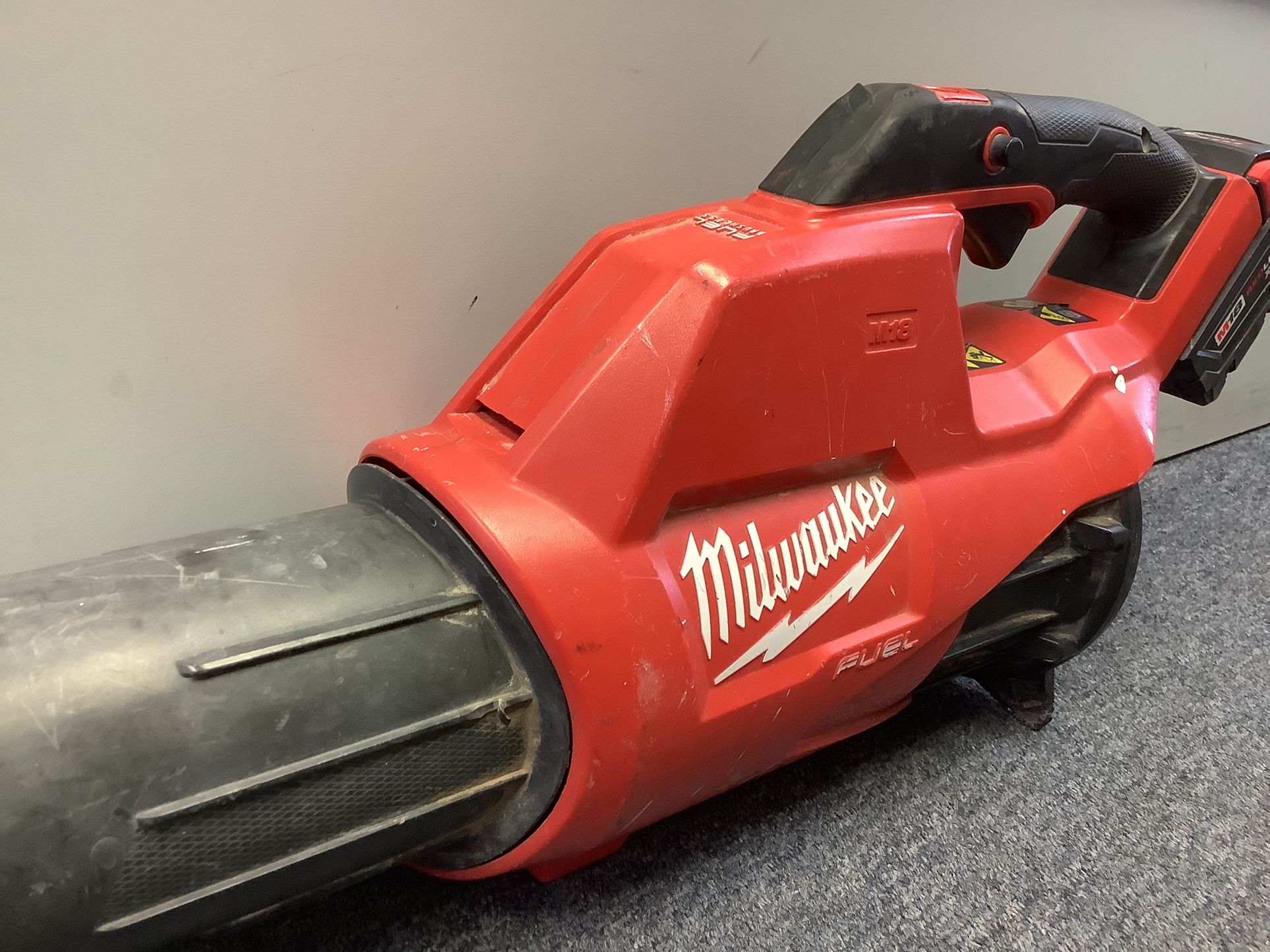 18 Volt Handheld Leaf Blower