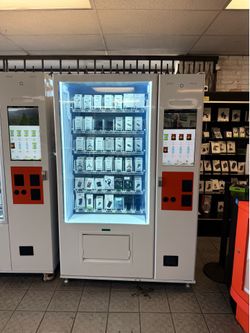 Commercial Refrigerated Vending Machine – 54 Slots – Elevator Delivery System