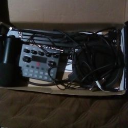 Condenser Mic/ Soundboard