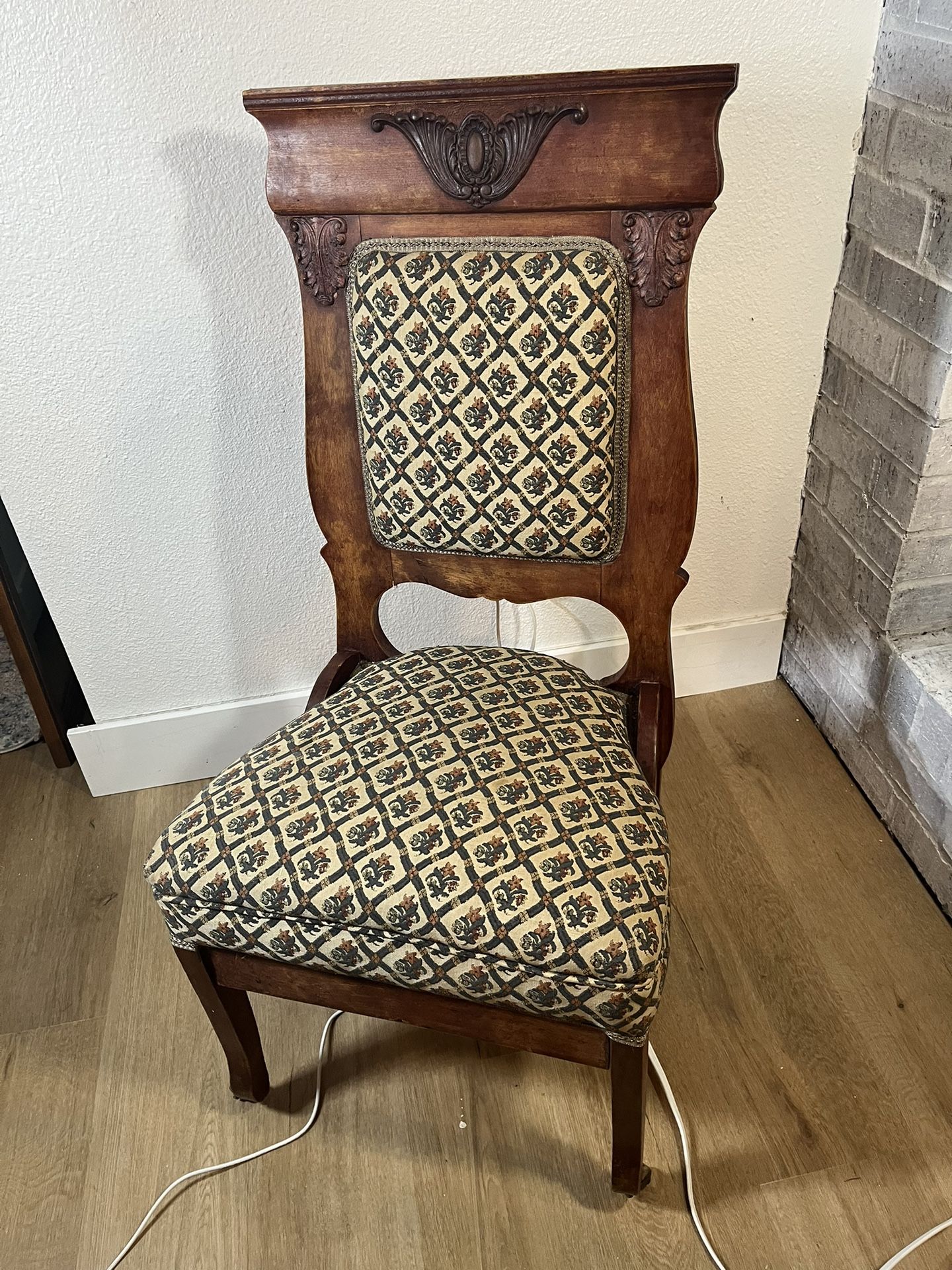 Antique Victorian Accent Chair