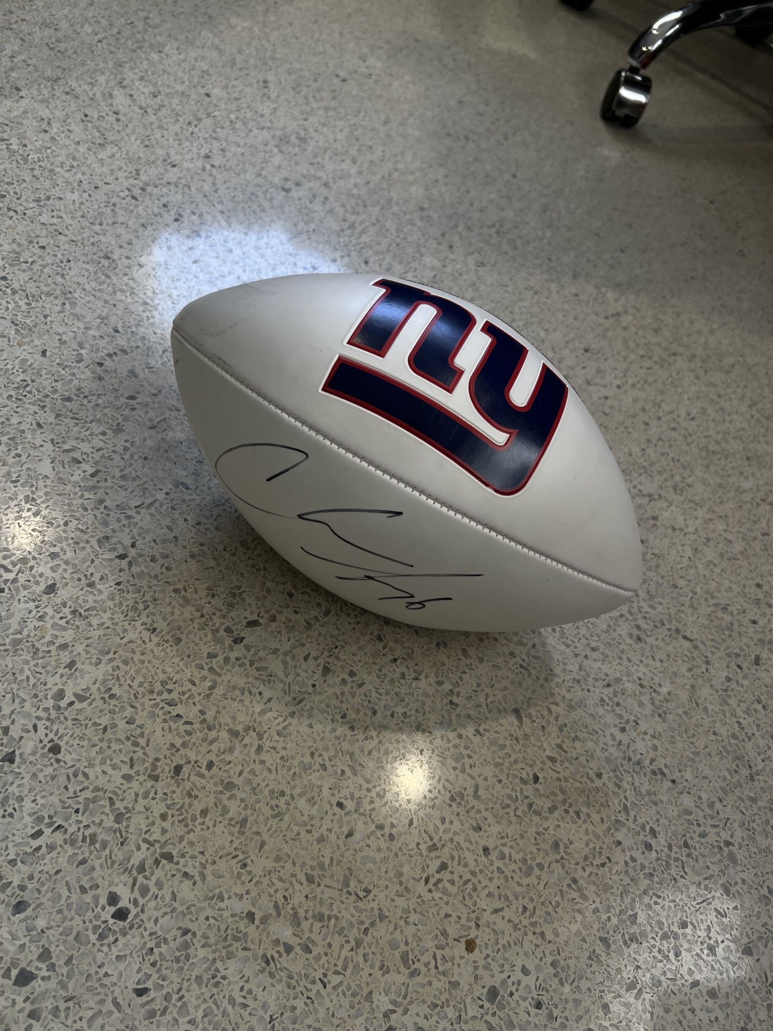 NFL New York Giants Chris Snee Signed Ball
