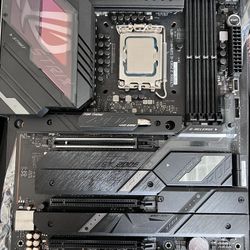 Asus Rog Strix Gaming WiFi W/ 13900k