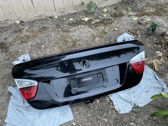 OEM E90 TRUNK