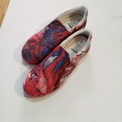 Women's Size 9 Custom Hydro-dipped Shoes