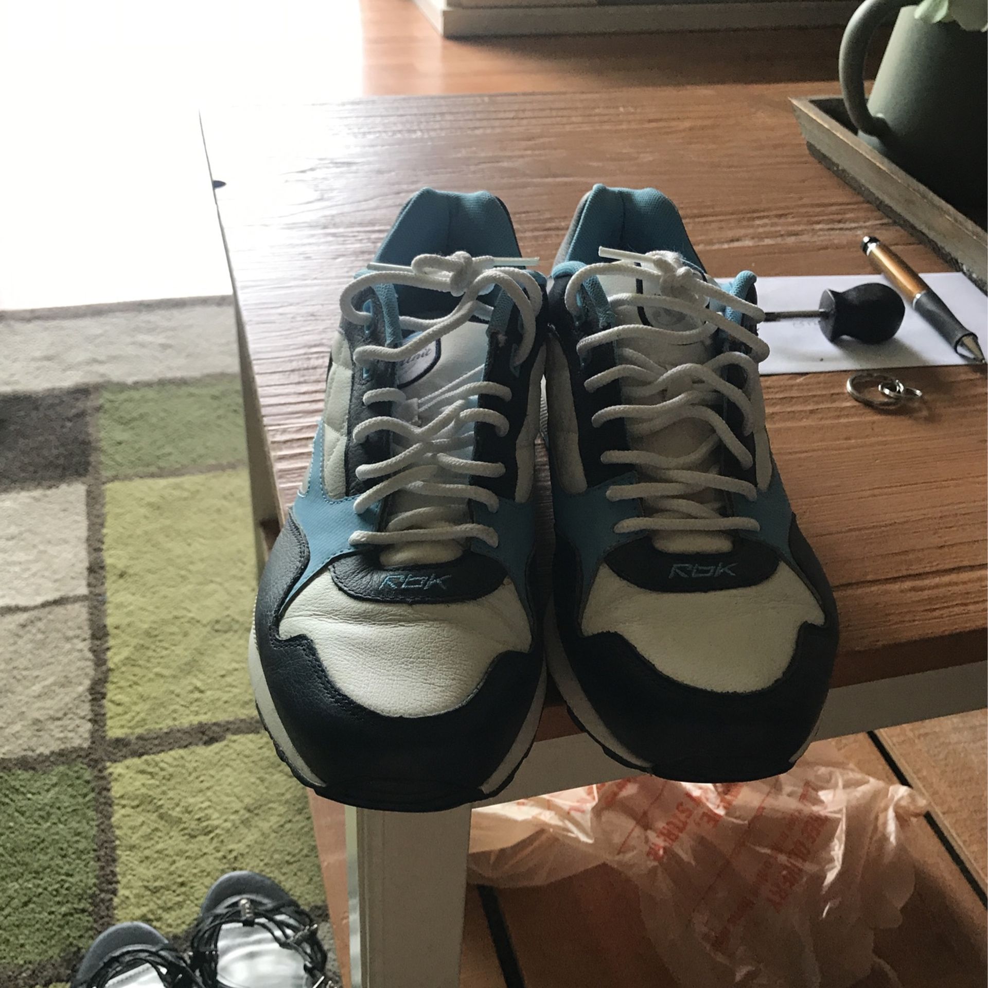 Rebook Sneakers