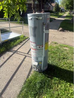 Gas 40 gallon water tank