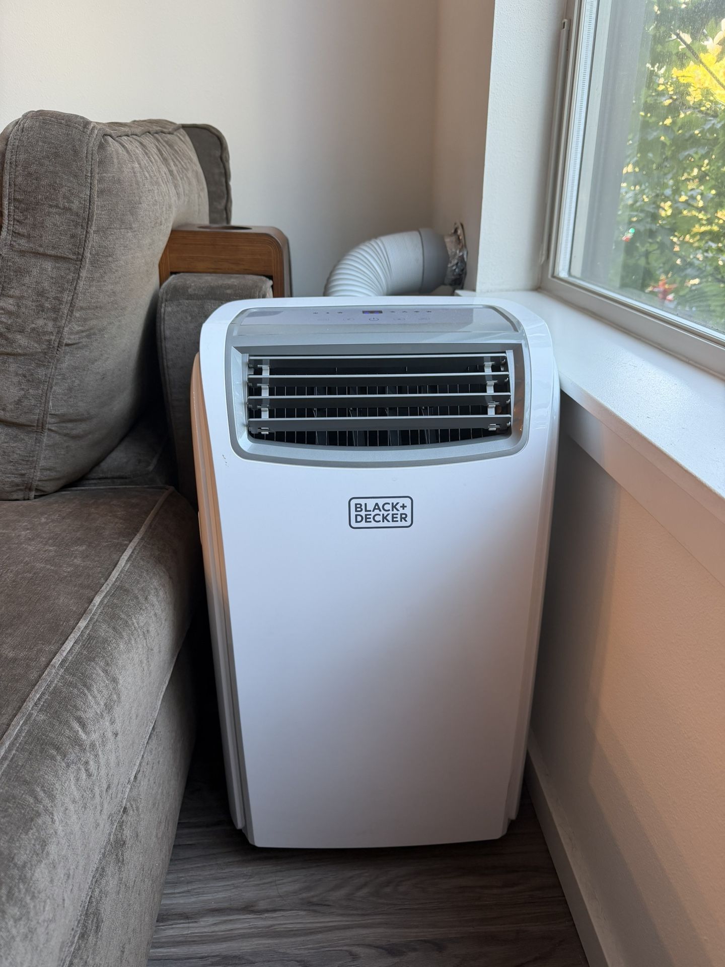 BLACK+DECKER Smart Portable Air Conditioner, 14,000 BTU (10,200 BTU SACC) for Rooms up to 700 Sq. Ft.