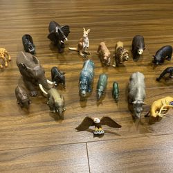 Animal Figurines , 19 Safari Animal