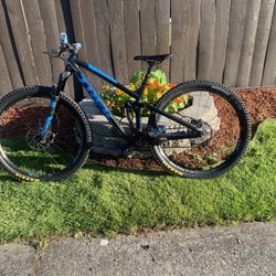 Trek EX 7/ Mountain Bike