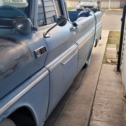 1966 Chevy Fleetside Lwb Custom Cab. Bagged Dual Quads Trade 