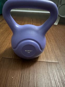Kettlebells 3lb, 5lb, 10lb and 15lb