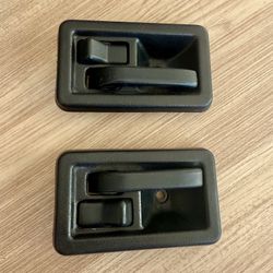 Jeep Wrangler Interior Door Handles (Pair) – OEM Style – Fits 1982–2006 CJ, YJ, TJ, LJ – $20 OBO