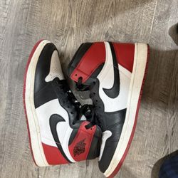 Used Jordan 1s Size 9 NO BOX