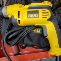 New 3/8 " Dewalt Variable Speed Drill 