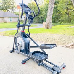 Schwinn 470 Elliptical Machine