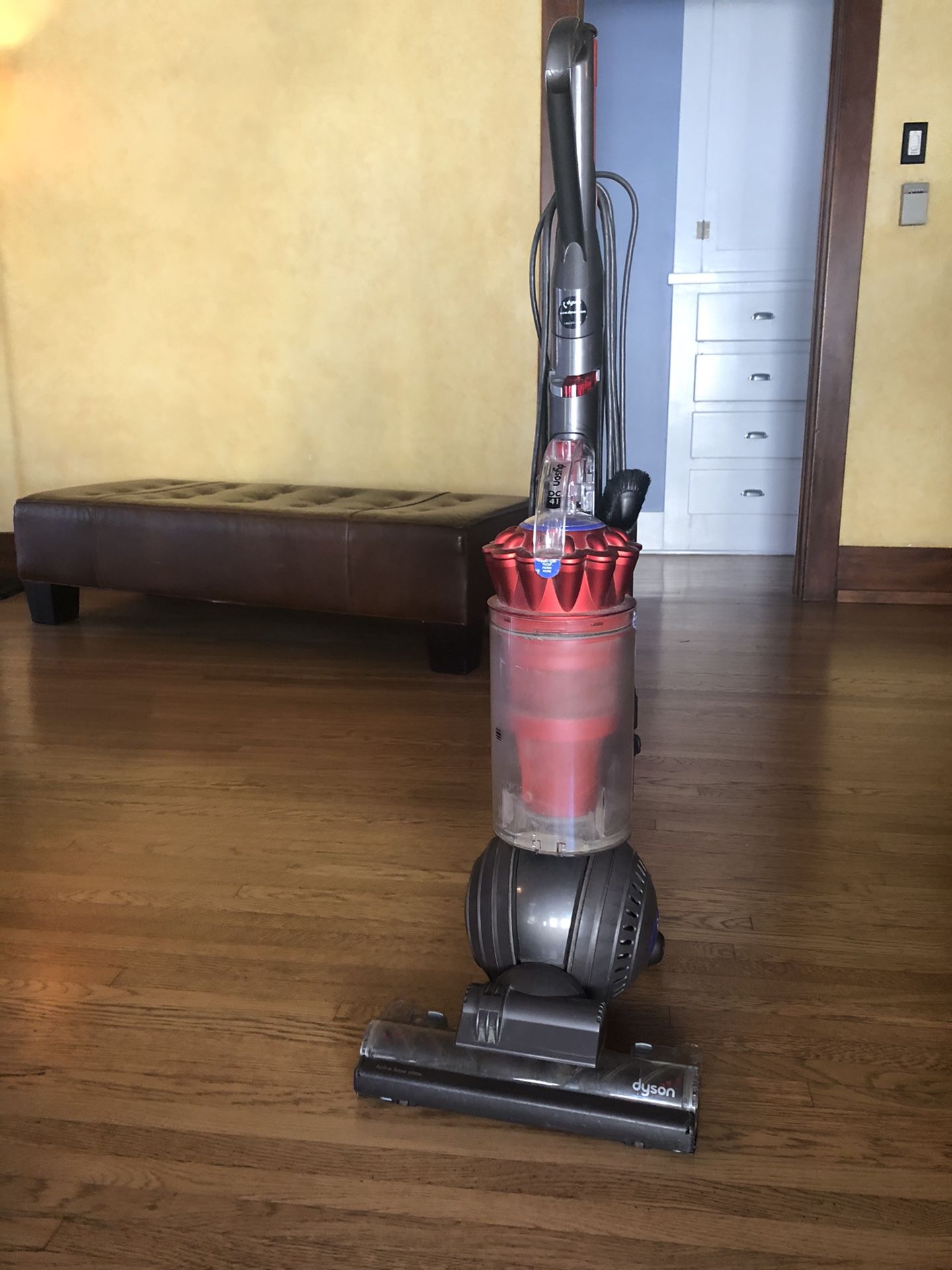 Dyson DC41 upright Vacuum
