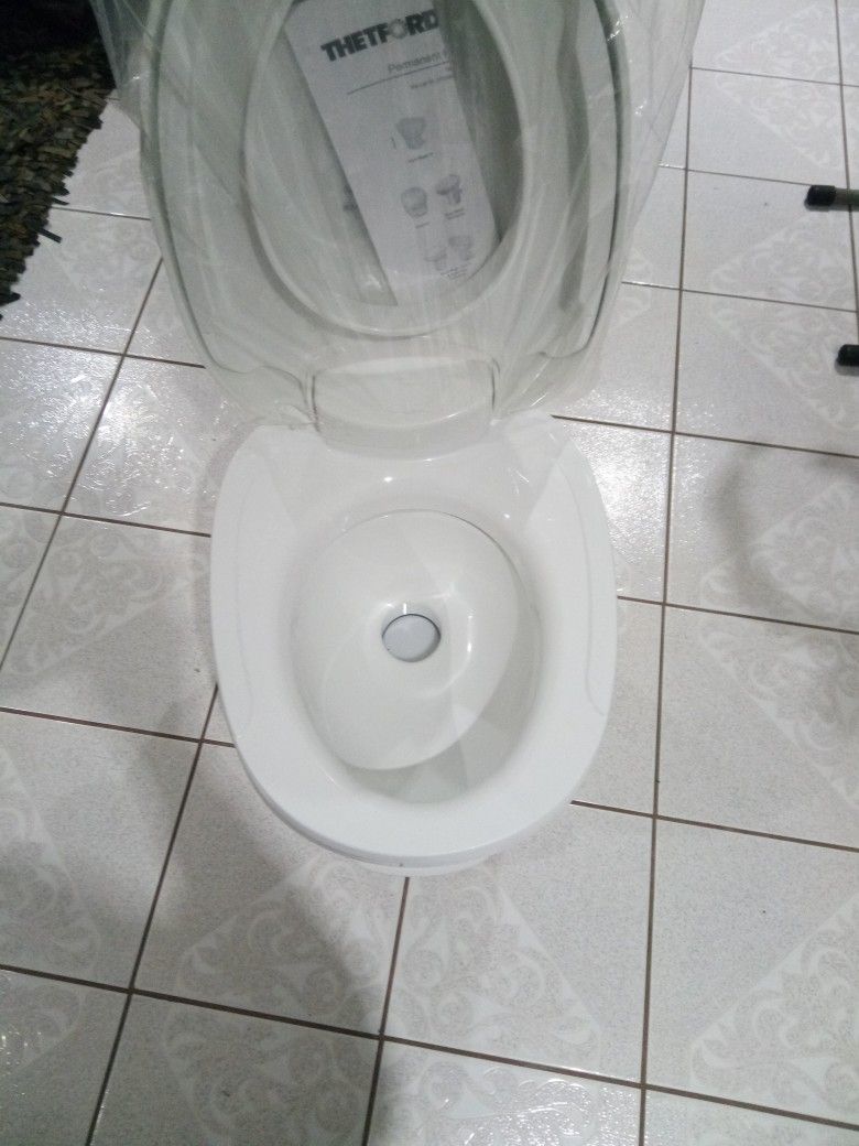 Rv  Toilet