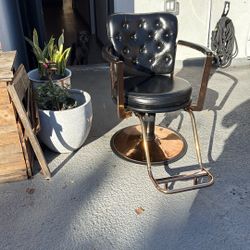 Barber stylist chair