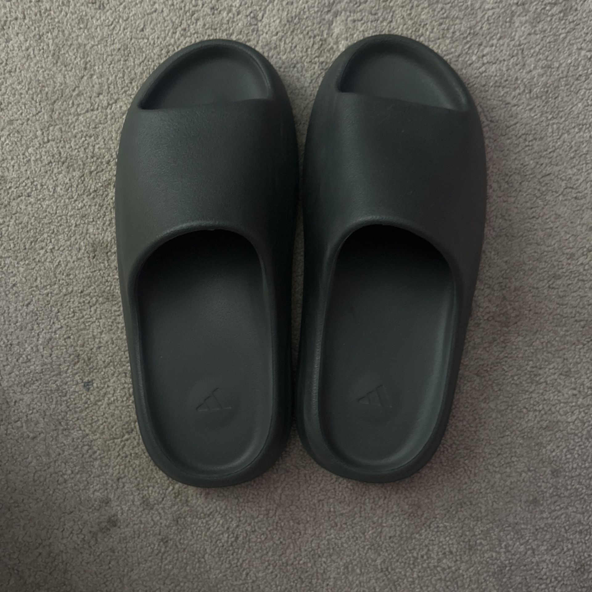 Yeezy Slide Dark Onyx