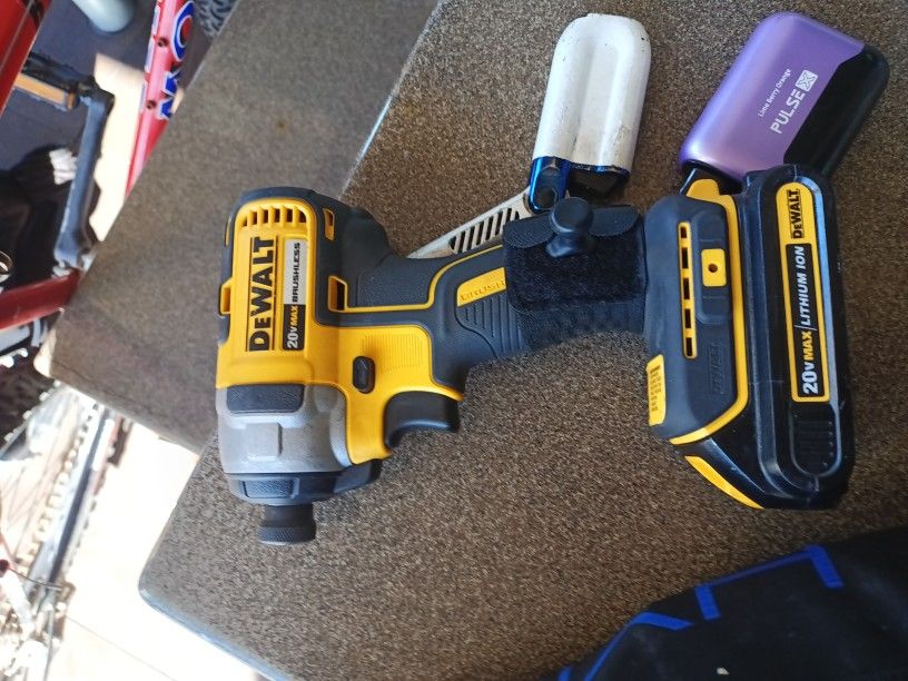 DeWalt Drill  CHEAP