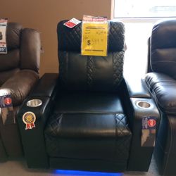 Maximo Rocker Recliner
