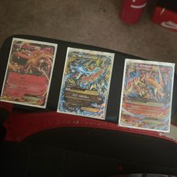 Pokémon Charizard Cards