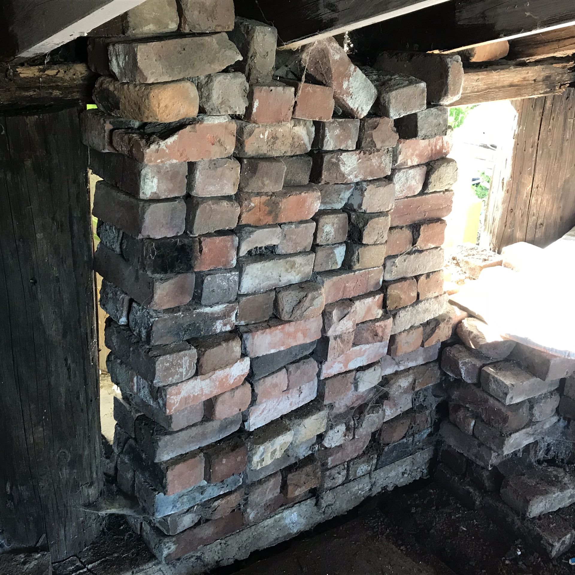 Used Bricks For Sale - 7ovn7kb