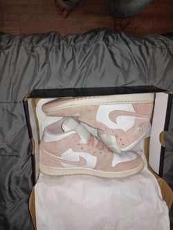 Pink Air Force Ones 9/5