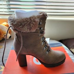 Guess Bootie Boots Sz 6