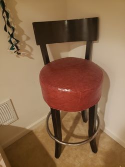 TG I Fridays barstool