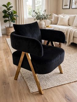 NEW Tyboatle Black and Gold Accent Chair