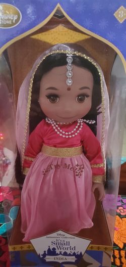 It's a Small World India Doll Disney Singing Animators