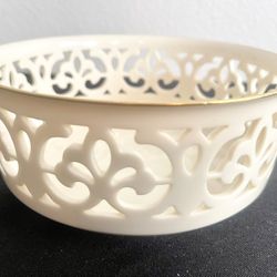 ⭐️ ESTATE SALE ⭐️Vintage Lenox Tracery Collection – Pierced Bowl with 24k Gold Trim 