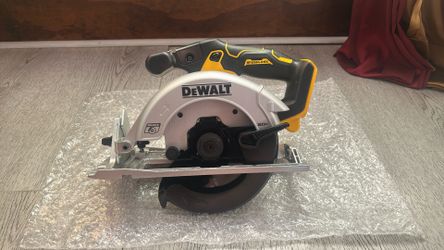 DEWALT 20V Brushless Skill Saw