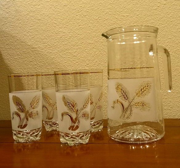vintage golden wheat glassware set